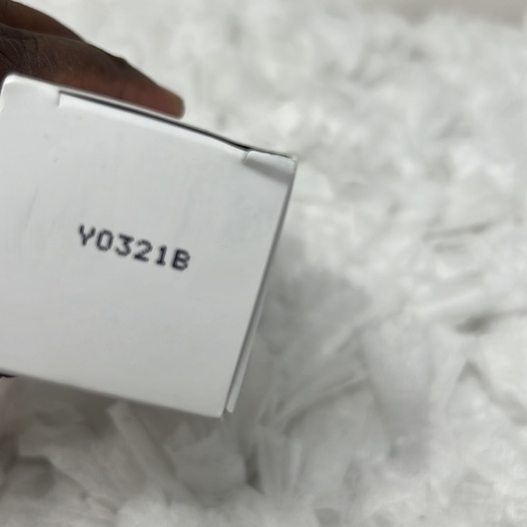 Malin + Goetz Detox Face Mask 4fl. Oz - Picture 5 of 8